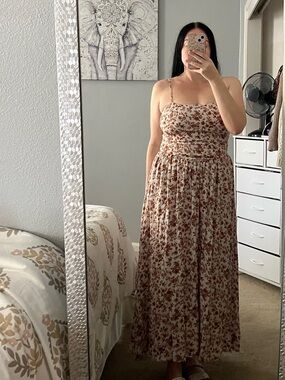 Floral Spaghetti-Strap Smocked Shirred Maxi Dress in Cream and Rust M Medium